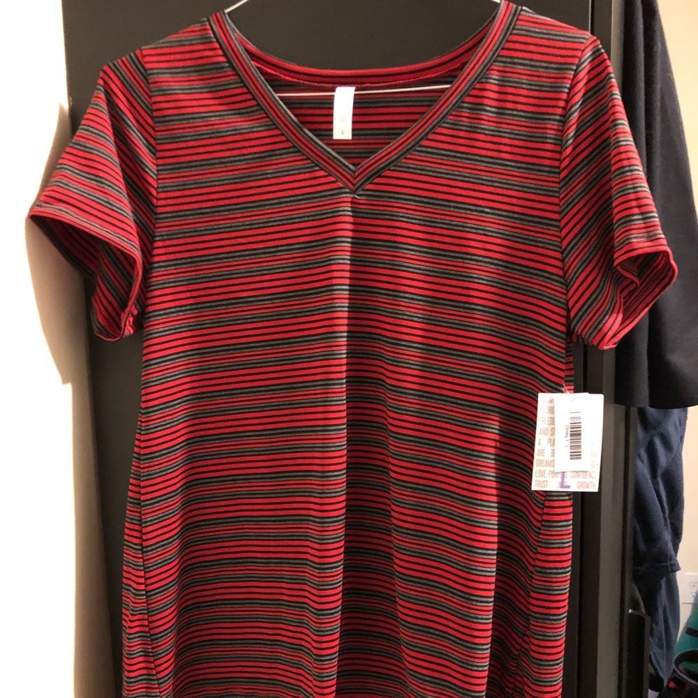 Lularoe Christy Tee